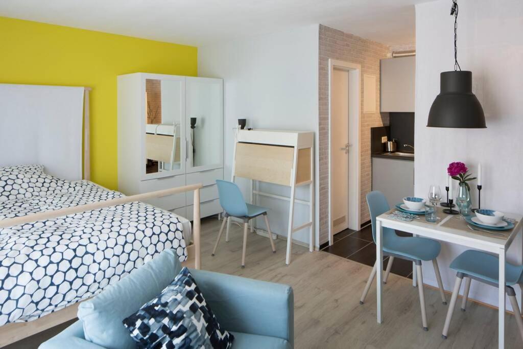 Exklusives Apartment Inklusive Netflix Und Parkplatz Karlsruhe Exterior photo